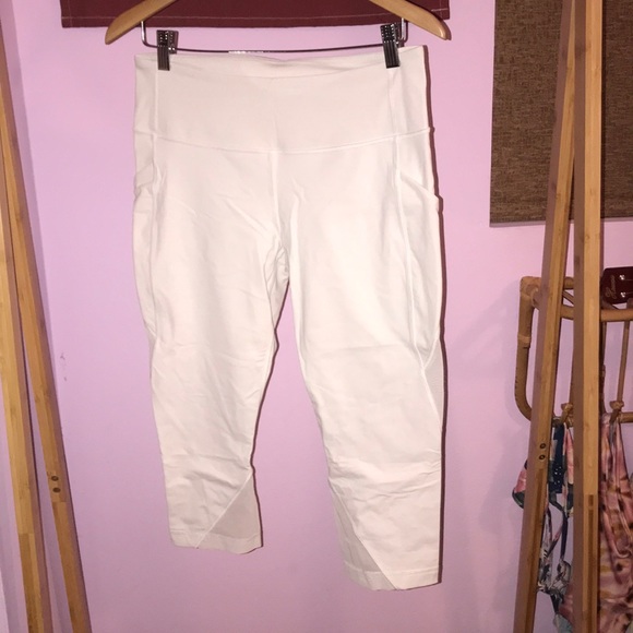 Lululemon ”Sweat Your Heart Out” Crop - Picture 5 of 8